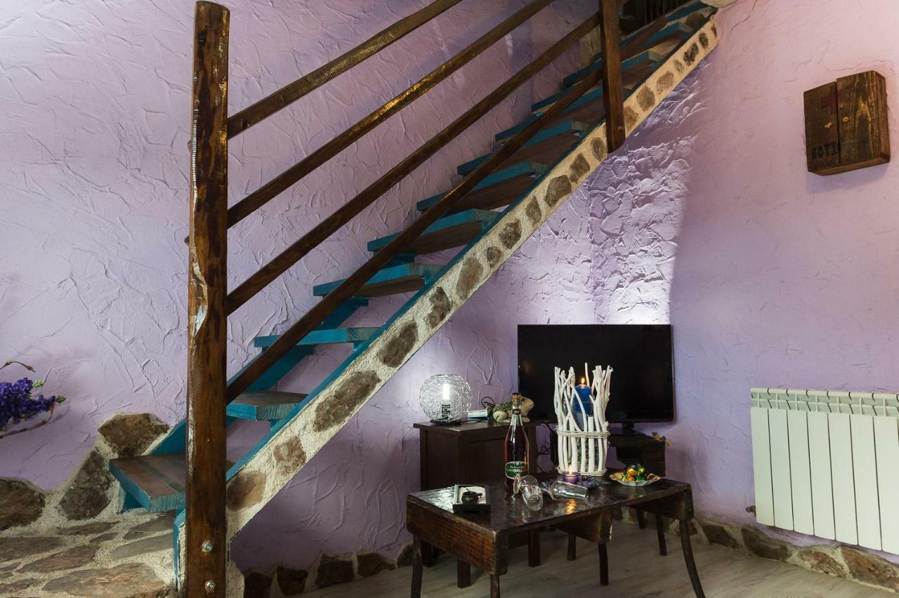 El Eden De Javier Guest House Robledillo Екстериор снимка