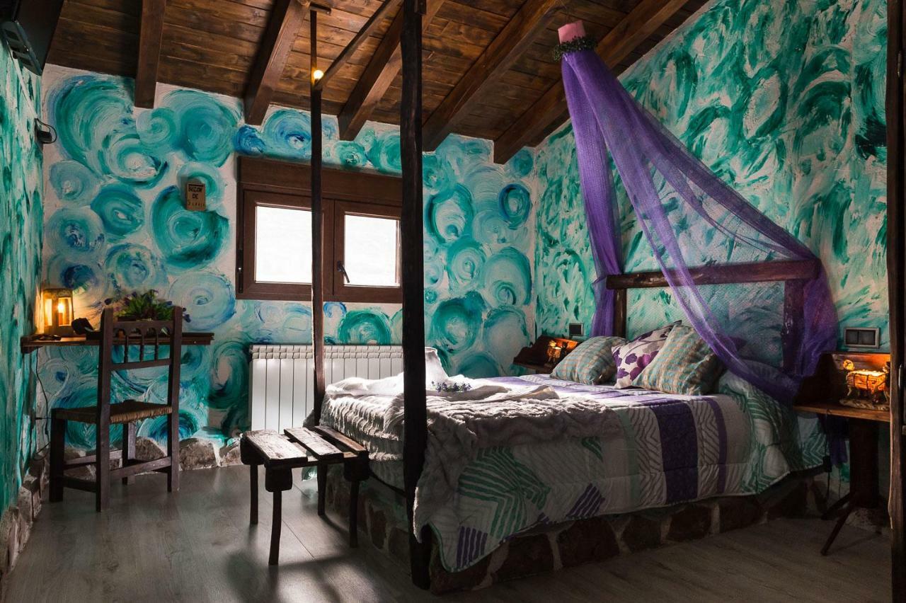 El Eden De Javier Guest House Robledillo Екстериор снимка